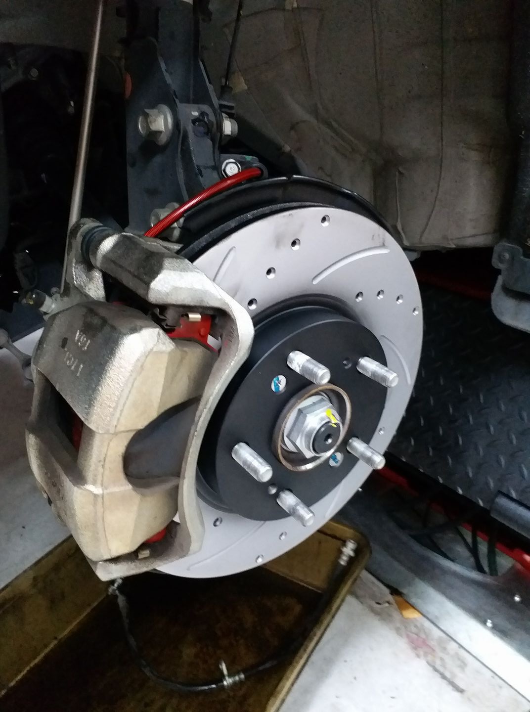 Brake Upgrade Package - Slotted Rotor, Ceramic pad & Steel Hose - Click Image to Close